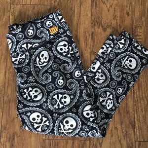 Loudmouth Ladies Capri Leggings